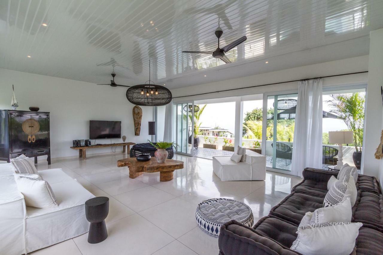 Villa Kusuma - Luxury Sea View 5 Bedroom Villa Close To Savaya 乌鲁瓦图 外观 照片