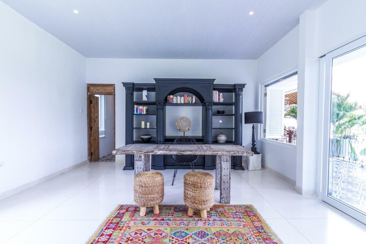 Villa Kusuma - Luxury Sea View 5 Bedroom Villa Close To Savaya 乌鲁瓦图 外观 照片